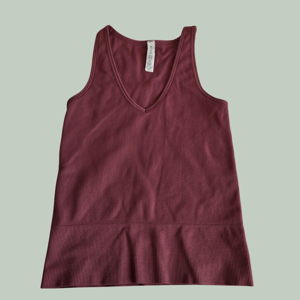 Athleta Aurora Tank Top XXS Mauve Ribbed V-Neck Seamless Yoga Camisole